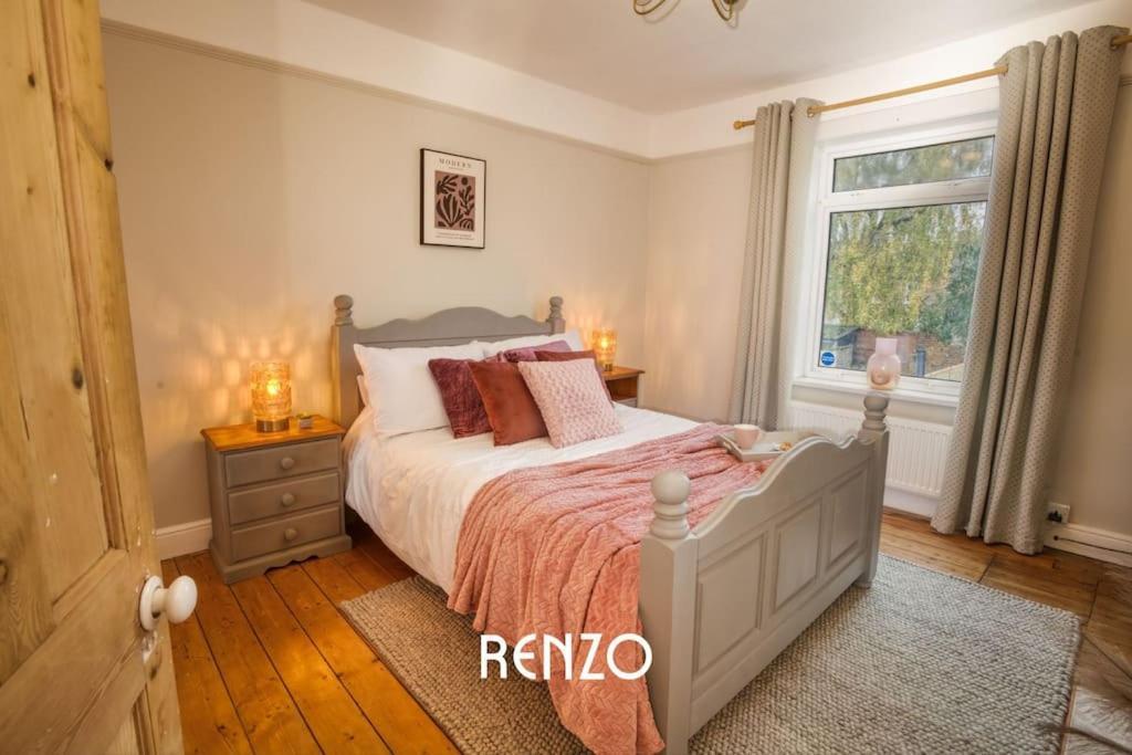 Inviting 3-Bed Home In Lincoln By Renzo, Stunning Design, Close To Lincoln Cathedral! エクステリア 写真