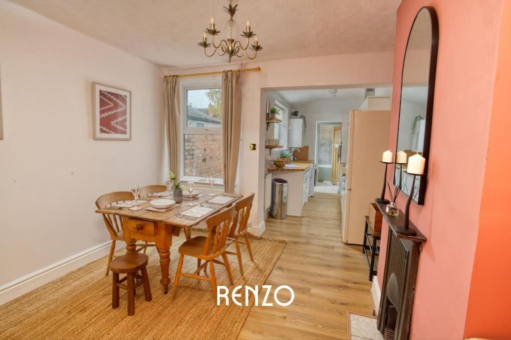 Inviting 3-Bed Home In Lincoln By Renzo, Stunning Design, Close To Lincoln Cathedral! エクステリア 写真